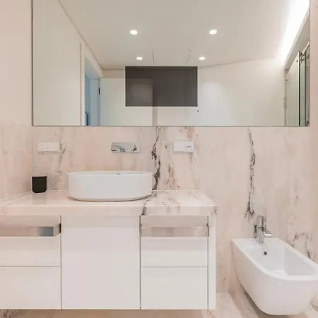 Upscale In Center By Lovelystay Lejlighed Lisboa