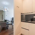 Appartement Upscale In Center By Lovelystay