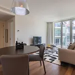 Διαμέρισμα Upscale In Center By Lovelystay