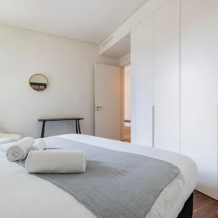 Apartament Upscale In Center By Lovelystay